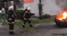 Kill The Fire Firefighter GIF - Kill The Fire Firefighter Water GIFs