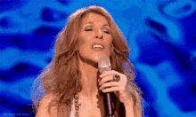 Celine Dion Kisses GIF - Celine Dion Kisses Queen GIFs