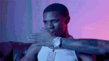 Dont Look A Boogie Wit Da Hoodie GIF - Dont Look A Boogie Wit Da Hoodie Pnb Rock GIFs