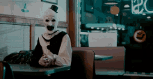 Clown Scary Clown GIF - Clown Scary Clown Sitting Pretty GIFs