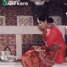 Talking Gifkaro GIF - Talking Gifkaro In A Conversation GIFs