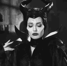 Witch GIF - Angelinjolie Maleficent Smile GIFs