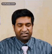 Not Intrested.Gif GIF - Not Intresteds Reactions Vennala Kishor GIFs