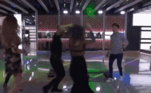 Wariam Ana Guerra GIF - Wariam Ana Guerra Dancing GIFs