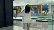 Therefore I Am Billie Eilish GIF - Therefore I Am Billie Eilish Billie Eilish Green Ahir GIFs