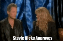 Stevie Nicks Lindsey Buckingham GIF - Stevie Nicks Lindsey Buckingham Approves GIFs