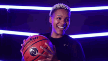 Courtney Williams Auhoops GIF - Courtney Williams Auhoops Auprosports GIFs