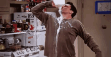 दूध से धुलाई GIF - Milk Mayhem GIFs