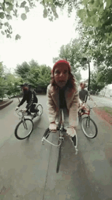 Cycling Bicycle GIF - Cycling Bicycle Wandering GIFs