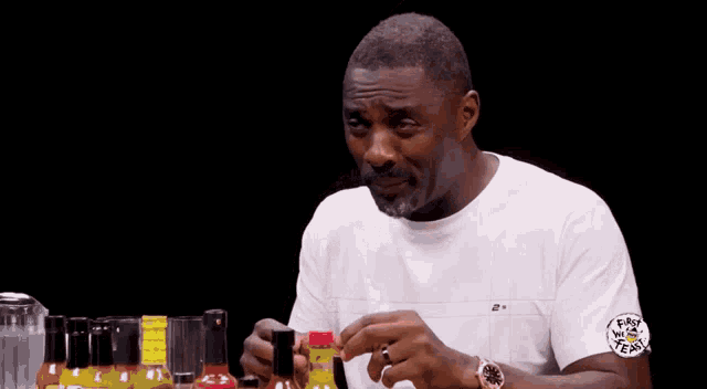 Idris Elba Coughing GIF - Idris Elba Coughing Choking - Tenor