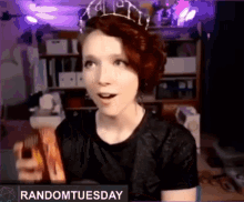 Random Tuesday Presenting GIF - Random Tuesday Presenting For The Queen GIFs