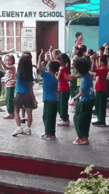 Chicken Dance Kids Dancing GIF - Chicken Dance Kids Dancing School Activity GIFs