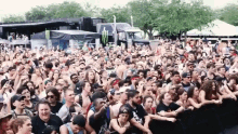 Audience Fans GIF - Audience Fans Head Bang GIFs