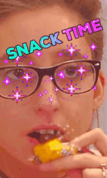 Sophlay Snack Time GIF - Sophlay Snack Time Eating GIFs
