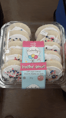 Sugar Cookies Dessert GIF - Sugar Cookies Dessert Frosted Sugar Cookies GIFs