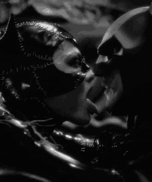 kiss lick catwoman batman batman returns