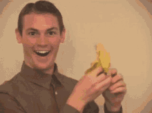 Uncomfortable Eat GIF - Uncomfortable Eat Banana GIFs