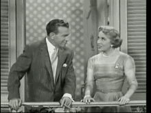 Burns And Allen George Burns GIF - Burns And Allen George Burns Gracie Allen GIFs