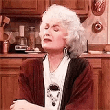 Dorothy Face Palm GIF - Dorothy Face Palm Golden Girls GIFs