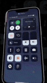 a phone displays a screen that says not playing on it