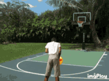 Basketball Shoot GIF - Basketball Shoot Heart Eyes Emoji GIFs
