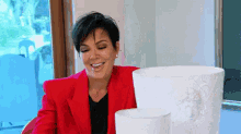 Kris Jenner Uncomfortable GIF - Kris Jenner Uncomfortable Laughing GIFs