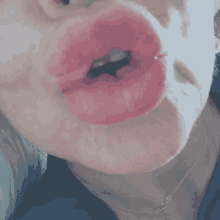 K Iss Pouty Lips GIF - K Iss Pouty Lips Blow Kiss GIFs