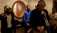Rohff With Friends And Family GIF - Rohff With Friends And Family Singing GIFs