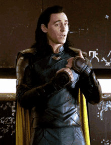 Loki Thumbs Up GIF - Loki Thumbs Up Good Job GIFs