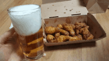 맥주 치킨 야식 치맥 GIF - Chicken Beer Chicken And Beer GIFs