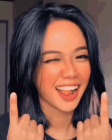 Amber Miles Wink GIF - Amber Miles Wink Smile GIFs