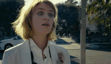 Mackenzie Davis Izzy GIF - Mackenzie Davis Izzy Thumbs Up GIFs