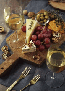 cheese wine lunch