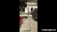 Pluckers Bank Account GIF - Pluckers Bank Account Fight GIFs