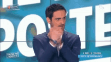 Tpmp Camille Combal GIF - Tpmp Camille Combal Poignet GIFs
