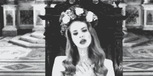 Lana Del Rey Flower GIF - Lana Del Rey Flower Crown GIFs