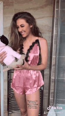 Too Hot To Handle Chloe Veitch GIF - Too Hot To Handle Chloe Veitch Tik Tok Influencers GIFs