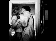 Making Out Kiss GIF - Making Out Kiss Intimate GIFs