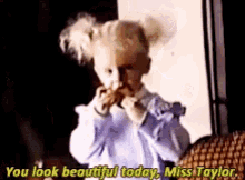 You Look Beautiful Today Taylor Swift GIF - You Look Beautiful Today Taylor Swift Best Day GIFs