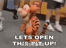 yes hell lets open this up awesome tigger