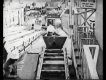 Panic! Roscoe Arbuckle In "Coney Island" (1917) GIF - Arbuckle Panic Coney GIFs