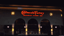 Sml Cheesecake Factory GIF - Sml Cheesecake Factory Restaurant GIFs