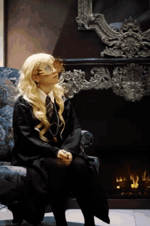 Fireplace Back To School GIF - Fireplace Back To School Looking GIFs