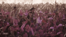 Excited Stagecoach GIF - Excited Stagecoach Crowd GIFs