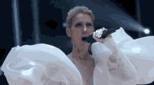 Celine Dion Diva GIF - Celine Dion Diva Singing GIFs