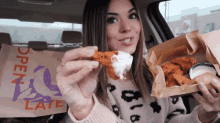 Steph Pappas Taco Bell GIF - Steph Pappas Taco Bell Chicken Wings GIFs