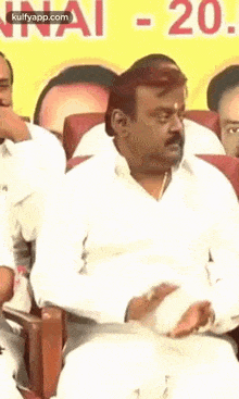 Vijayakanth Clapping.Gif GIF