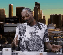 Posing Snoop Dogg GIF - Posing Snoop Dogg Shocked GIFs
