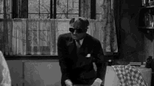Hit Dr Jack Griffin GIF - Hit Dr Jack Griffin The Invisible Man GIFs