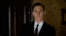 Tom Hiddleston Look GIF - Tom Hiddleston Look Smile GIFs